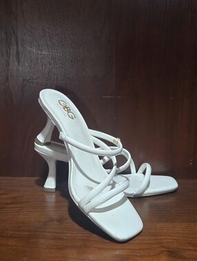 GBG Los Angeles Strappy Square Toe Sandal Heel